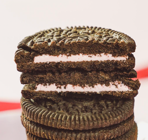 Korean Oreos Strawberry Creme