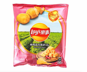 Lay's Parmesan Spicy Cheese Chips